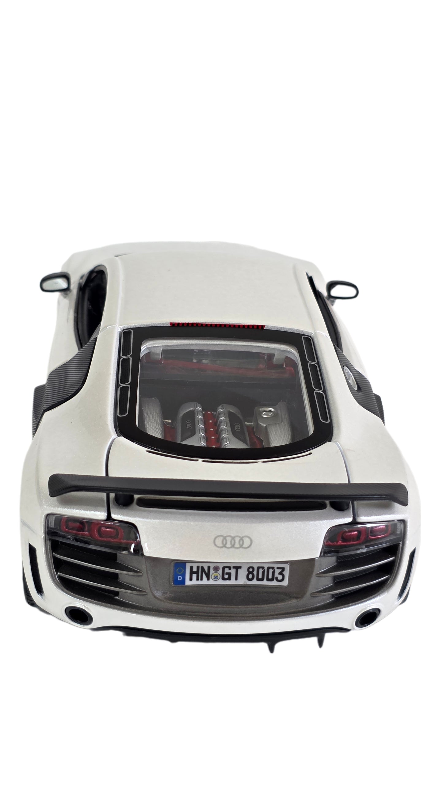 Maisto Special Edition Premium Die-Cast Audi R8 GT Model Car (1/18 Scale)