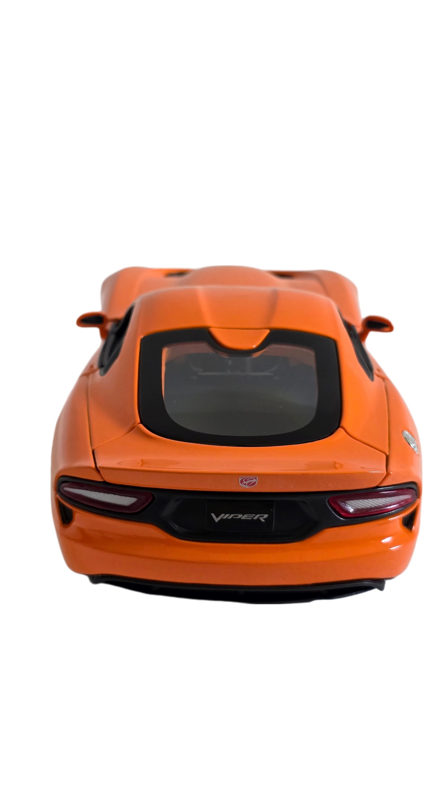 Maisto Special Edition Premium Die-Cast 2013 SRT Viper GTS Model Car (1/18 Scale)