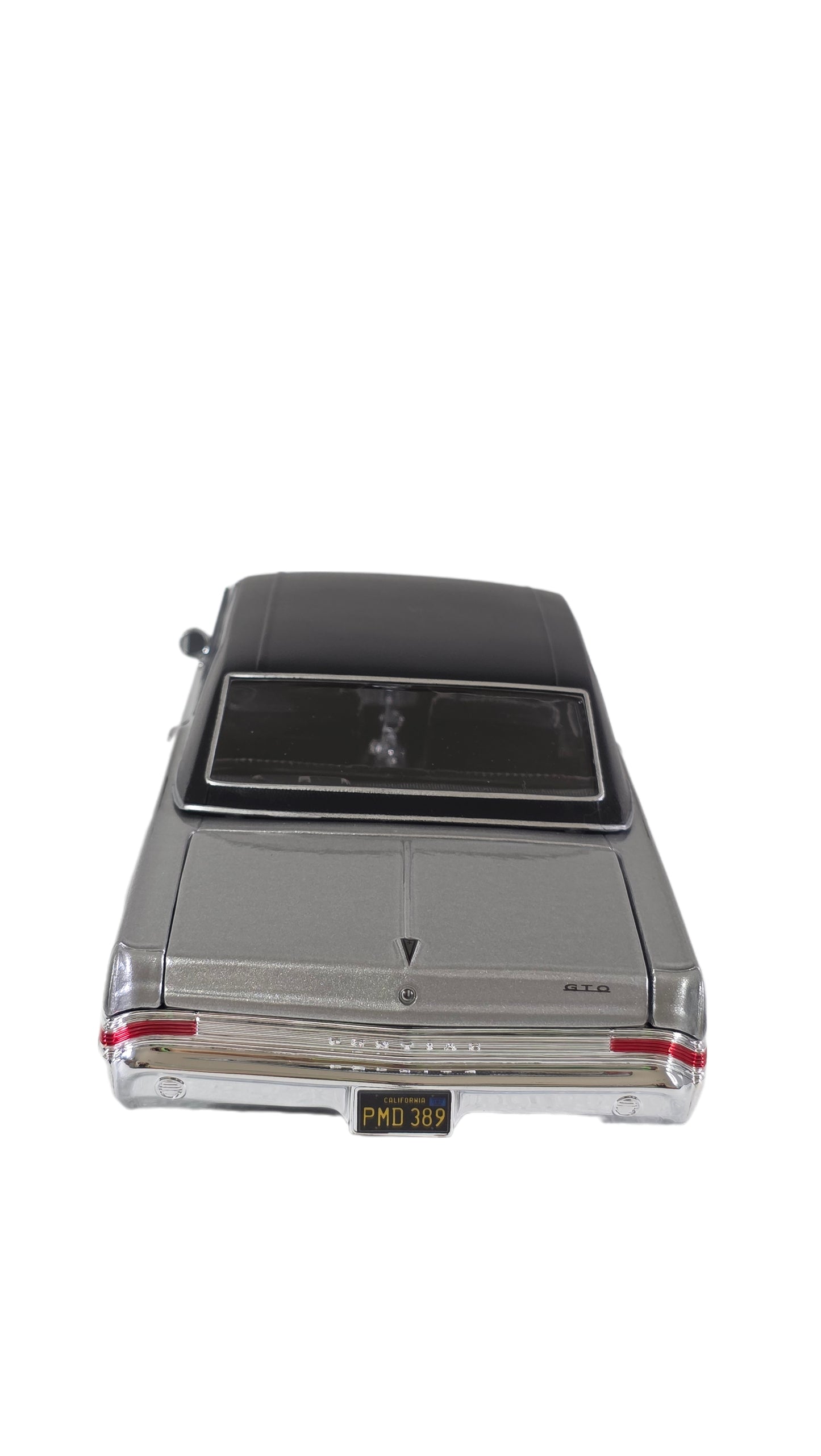 Maisto Special Edition Premium Die-Cast 1965 Pontiac GTO Model Car (1/18 Scale)