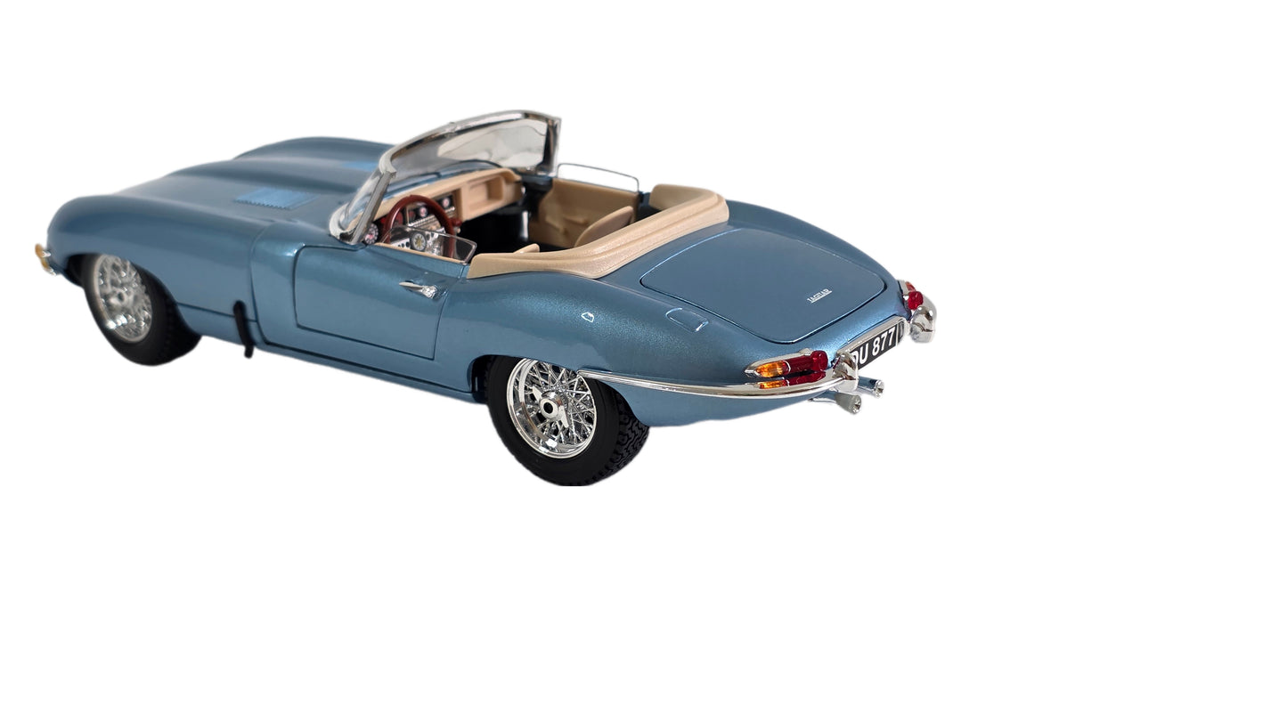 Maisto Special Edition Premium Die-Cast Jaguar E-type Cabriolet Model Car (1/18 Scale) by Burago