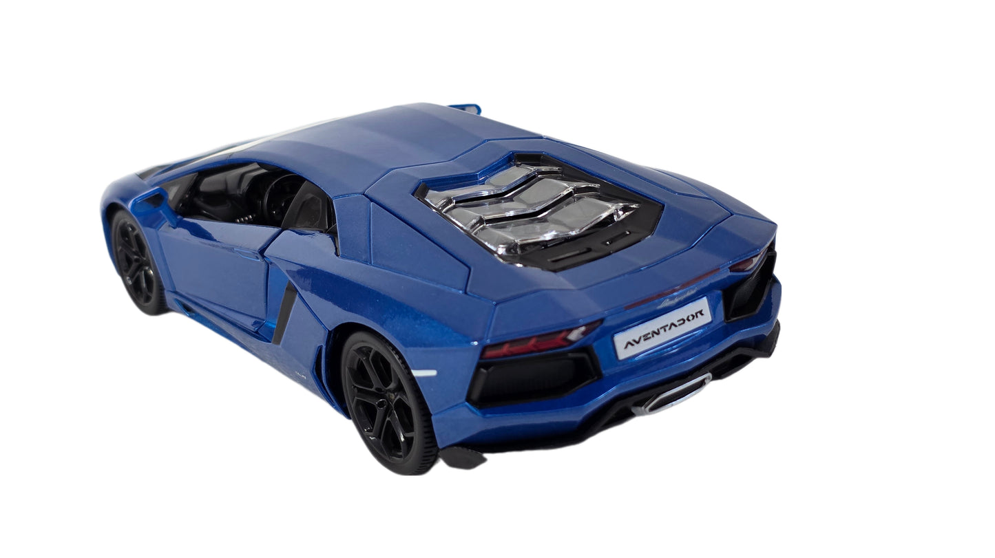 Maisto Special Edition Premium Die-Cast Lamborghini Aventador Coupe Model Car (1/18 Scale) by Burago