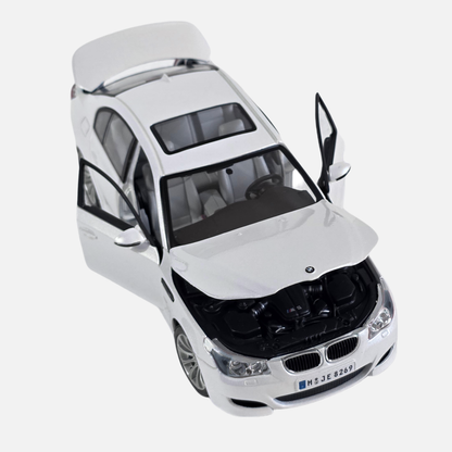 Maisto BMW M5 Special Edition 1:18 Scale Die-Cast