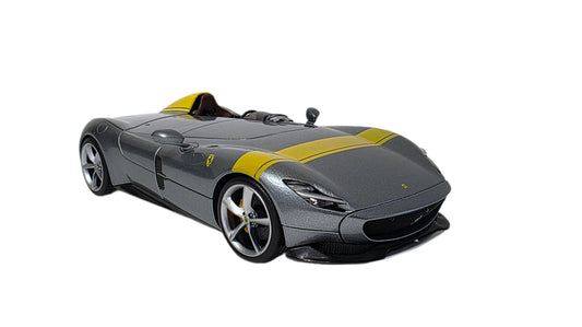 Maisto Special Edition Premium Die-Cast Ferrari Monza SP1 Model Car (1/18 Scale)
