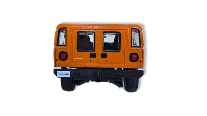 Maisto Special Edition Premium Die-Cast Hummer Model Car (1/18 Scale) 10th Anniversary Edition