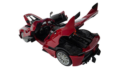 Maisto Special Edition Premium Die-Cast Ferrari FXX K #10 Model Car (1/18 Scale)