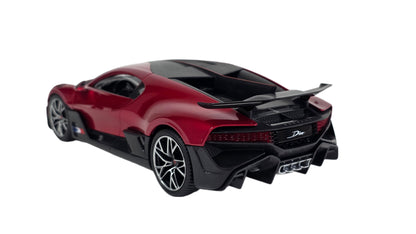 Maisto Special Edition Premium Die-Cast Bugatti Divo Model Car (1/18 Scale) by Burago.
