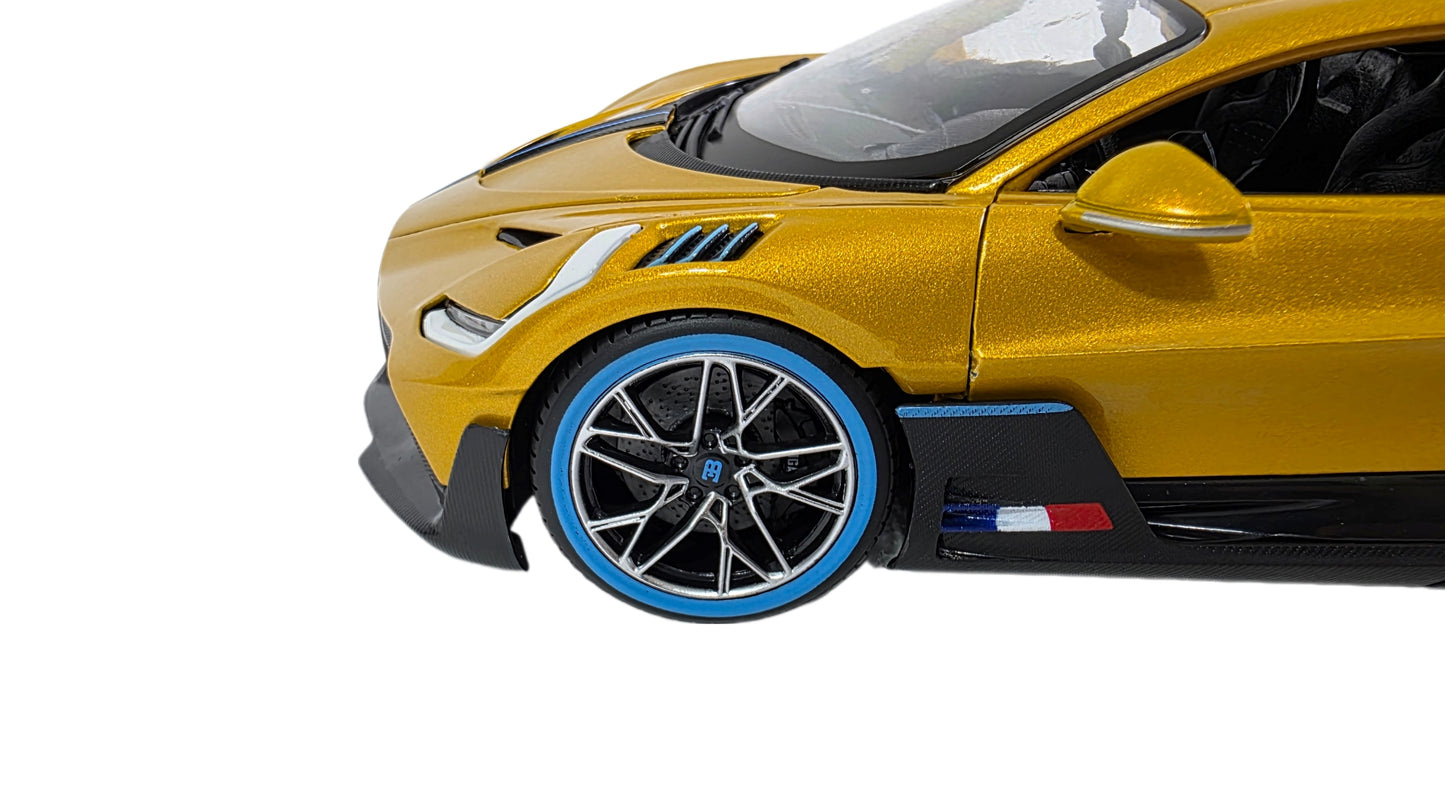 Maisto Special Edition Premium Die-Cast Bugatti Divo Model Car (1/18 Scale) by Burago