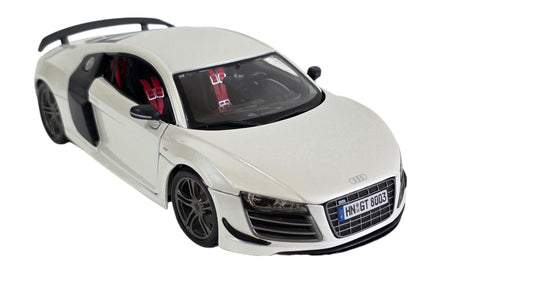 Maisto Special Edition Premium Die-Cast Audi R8 GT Model Car (1/18 Scale)