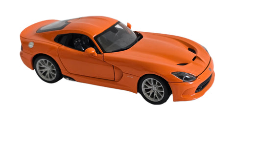 Maisto Special Edition Premium Die-Cast 2013 SRT Viper GTS Model Car (1/18 Scale)