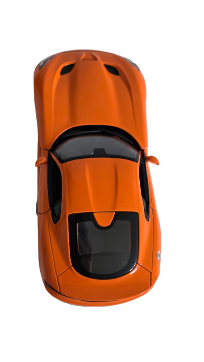 Maisto Special Edition Premium Die-Cast 2013 SRT Viper GTS Model Car (1/18 Scale)