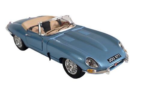 Maisto Special Edition Premium Die-Cast Jaguar E-type Cabriolet Model Car (1/18 Scale) by Burago