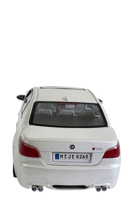 Maisto Special Edition Premium Die-Cast BMW M5 Model Car (1/18 Scale)