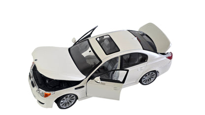 Maisto Special Edition Premium Die-Cast BMW M5 Model Car (1/18 Scale)