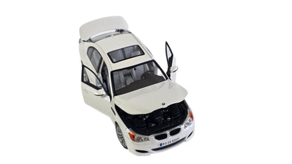 Maisto Special Edition Premium Die-Cast BMW M5 Model Car (1/18 Scale)