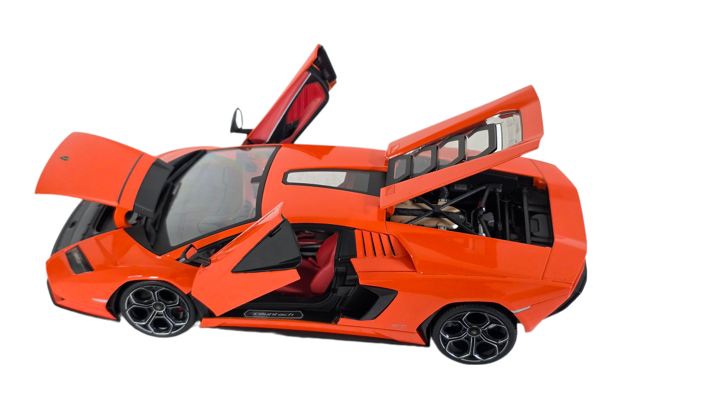 Maisto Special Edition Premium Die-Cast Lamborghini Countach LPI 800-4 Model Car  (1/18 Scale)