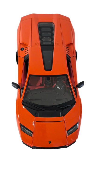 Maisto Special Edition Premium Die-Cast Lamborghini Countach LPI 800-4 Model Car  (1/18 Scale)