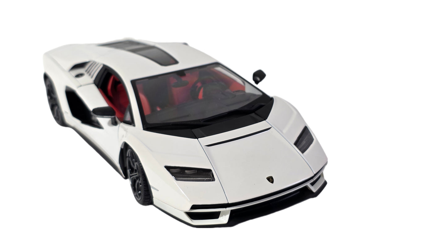 Maisto Special Edition Premium Die-Cast Lamborghini Countach LPI 800-4 Model Car  (1/18 Scale)