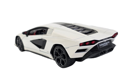 Maisto Special Edition Premium Die-Cast Lamborghini Countach LPI 800-4 Model Car  (1/18 Scale)