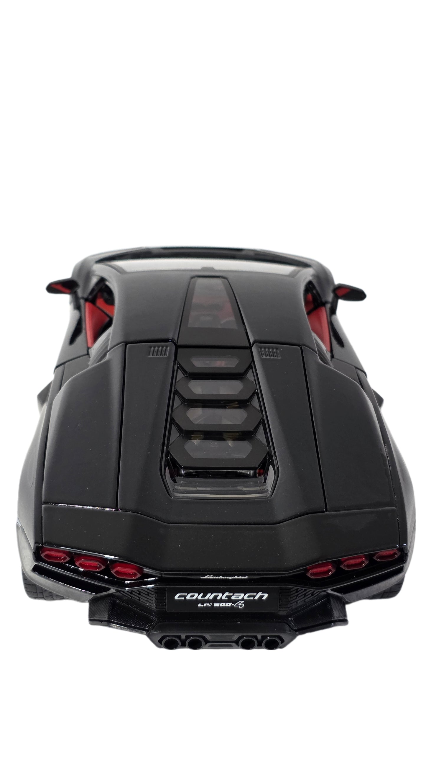 Maisto Special Edition Premium Die-Cast Lamborghini Countach LPI 800-4 Model Car  (1/18 Scale)