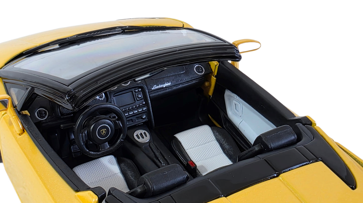 Maisto Special Edition Premium Die-Cast Lamborghini Gallardo Spyder Model Car (1/18 Scale) by Burago