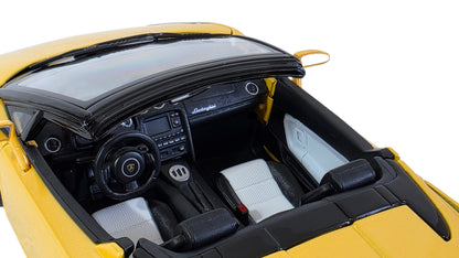 Maisto Special Edition Premium Die-Cast Lamborghini Gallardo Spyder Model Car (1/18 Scale) by Burago