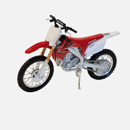 Maisto Motorcycles: Suzuki GSXR 600, Honda CRF450R, KTM 390 Duke, Kawasaki Vulcan 2000 1:18 Scale Dei-cast pack of 4