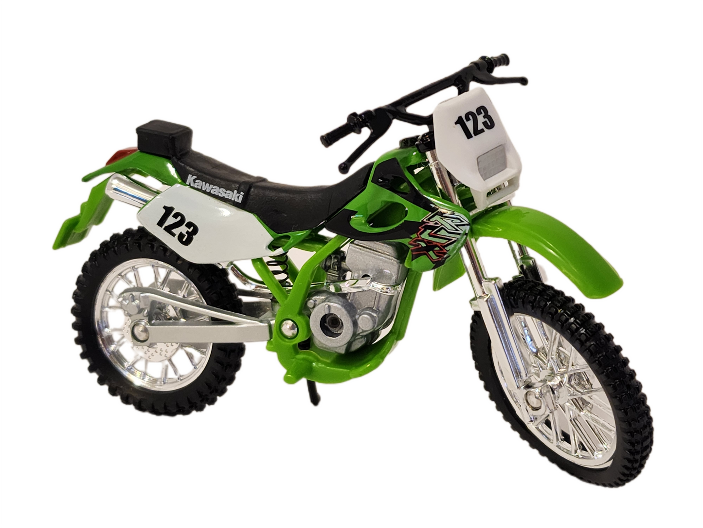 Maisto 1:18 Scale pack of 4 Dei-cast Motorcycles: Ducati Diavel; Kawasaki KLX250; Honda CR250R; Suzuki GSXR 600.