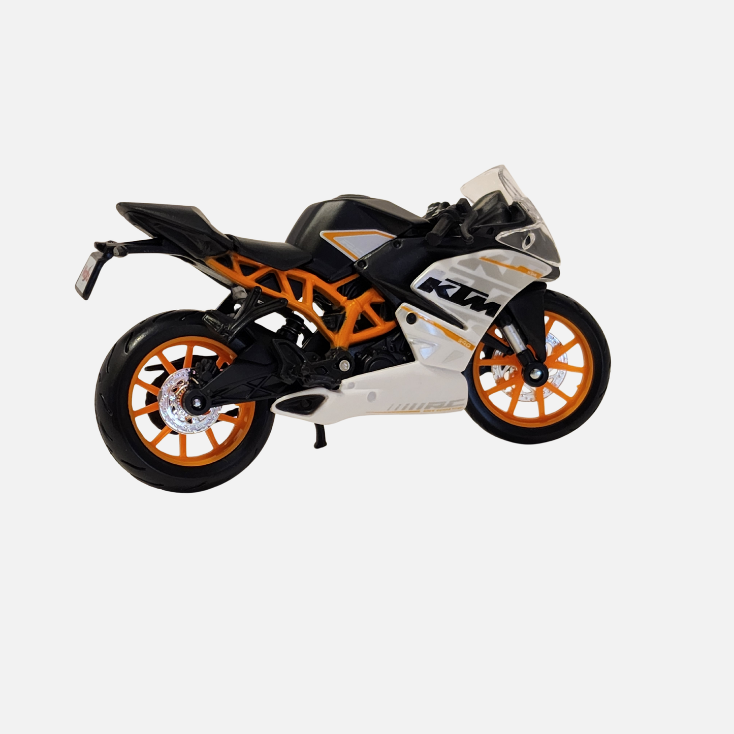 Maisto Motorcycles: Kawasaki ZX14, Ducati Scrambler, Honda CRF Africa Twin, KTM RC 390 1:18 Scale Dei-cast pack of 4