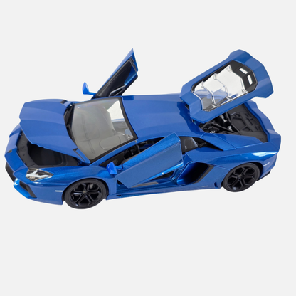 Maisto Lamborghini Aventador Coupe Special Edition 1:18 by Burago
